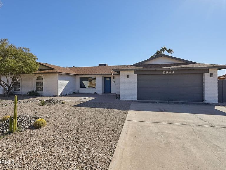 2949 W WESCOTT Drive photo 1
