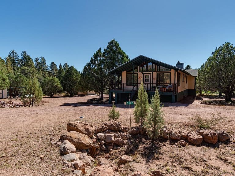 131 E Jackshoe Trl photo 2