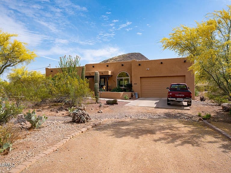2143 E CAVALRY Road photo 1