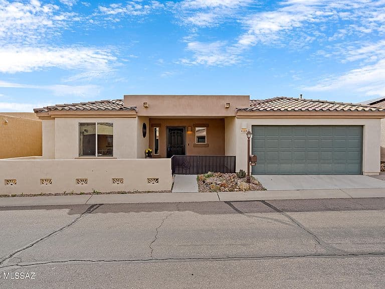 1149 W Calle Trio Los Panchos photo 3