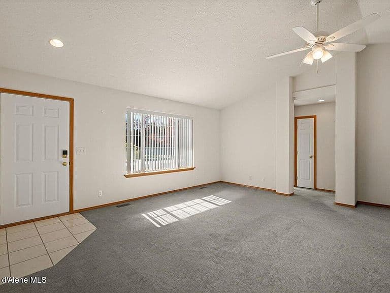 2055 E Briarleaf Ave photo 5