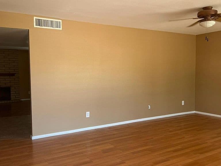 11233 S TOMAH Street photo 4