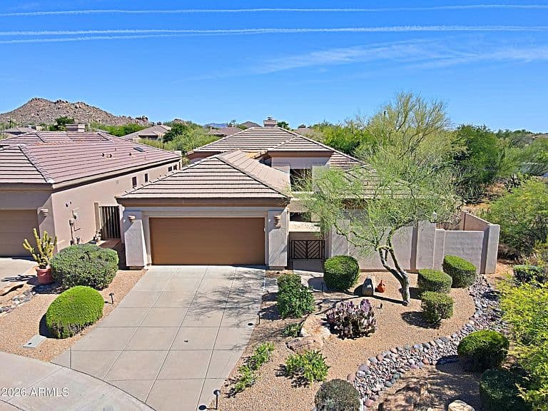 7051 E SLEEPY OWL Way photo 1