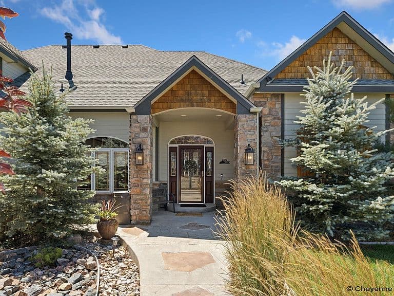 2533 Moonlight Ct photo 1