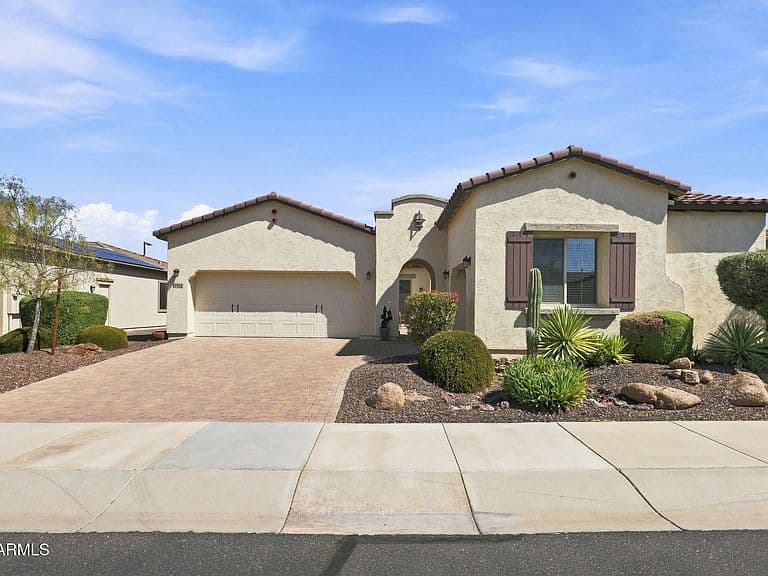 17722 W COTTONWOOD Lane photo 1