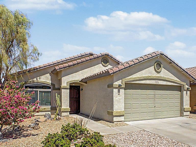 25874 W WHYMAN Street photo 4