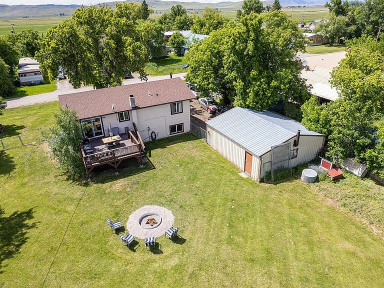 53386 2nd Ave W photo 2