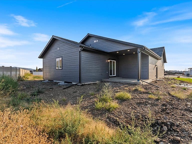 Aldin (SOG) Plan, Peak View Estates | OLO Builders photo 4