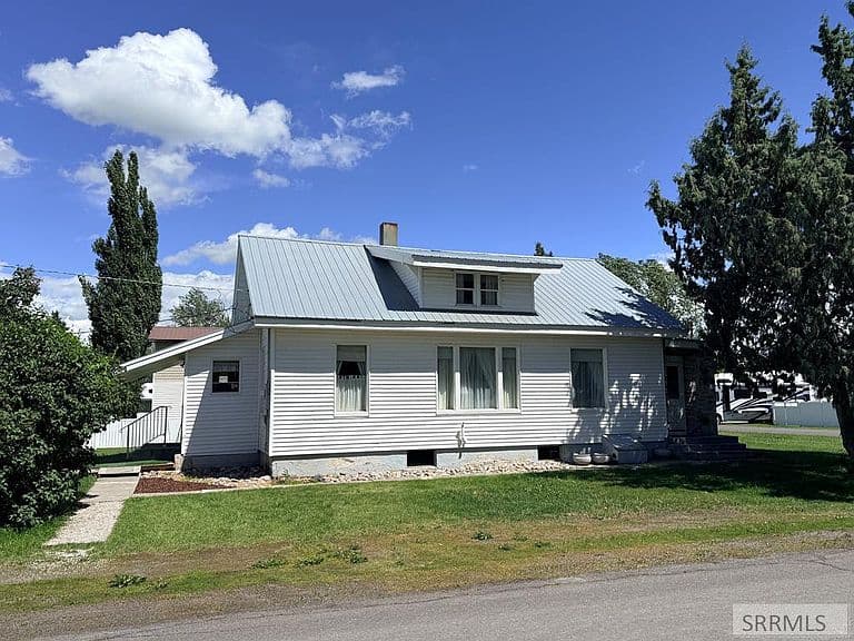 317 N 3rd St photo 1