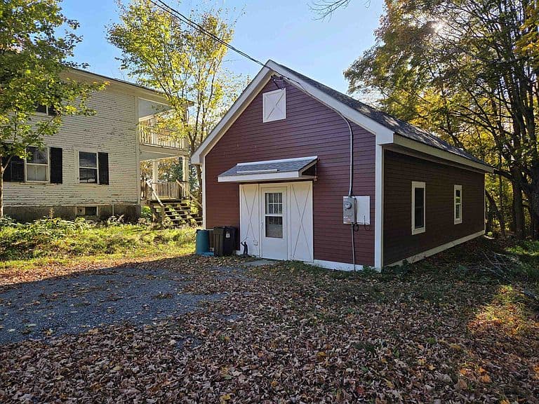 577 Canaan Street photo 4