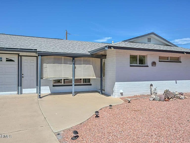11646 N 105TH Avenue photo 2
