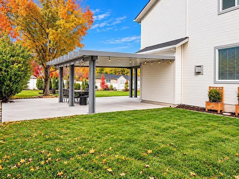 738 W Tooele Dr photo 4