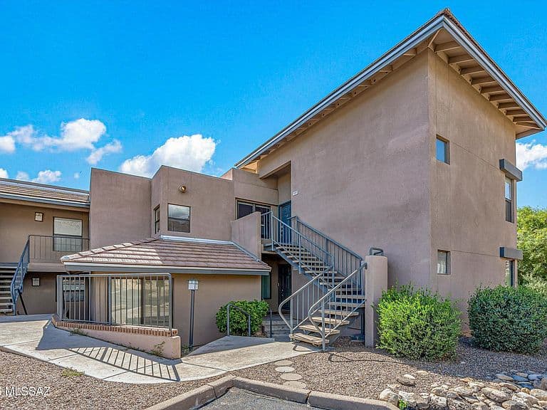5855 N Kolb Rd #Road11207 photo 5