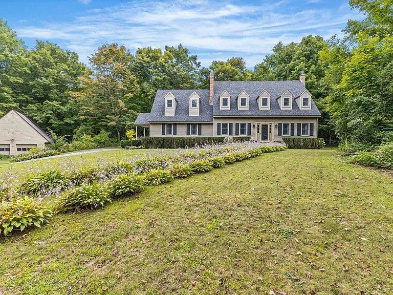 182 Steeple View Drive photo 1