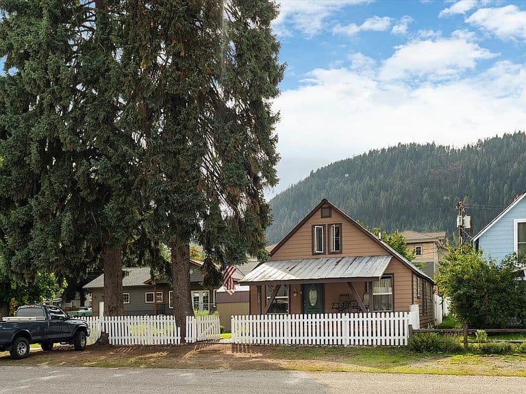 312 E Kootenai Ave photo 4