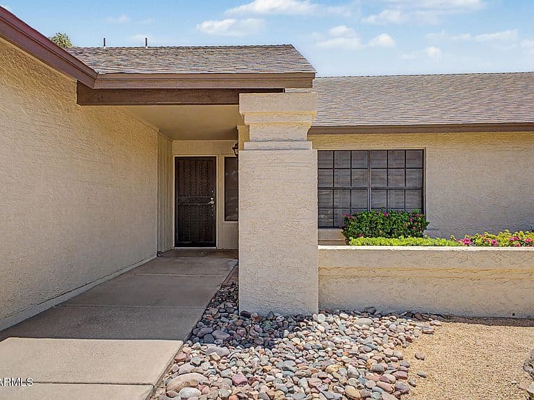15007 N 43RD Street photo 5