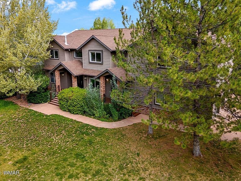 1445 Rainbow View Dr photo 3
