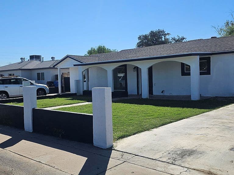 2711 W CAMPBELL Avenue photo 3