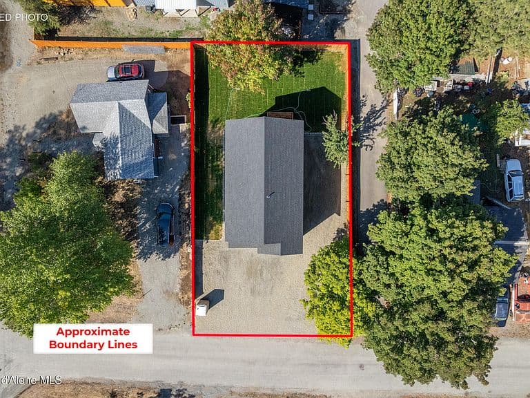240 7th St photo 4