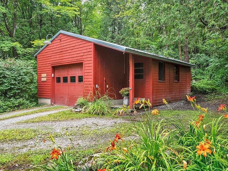 221 Red Pine Road photo 5