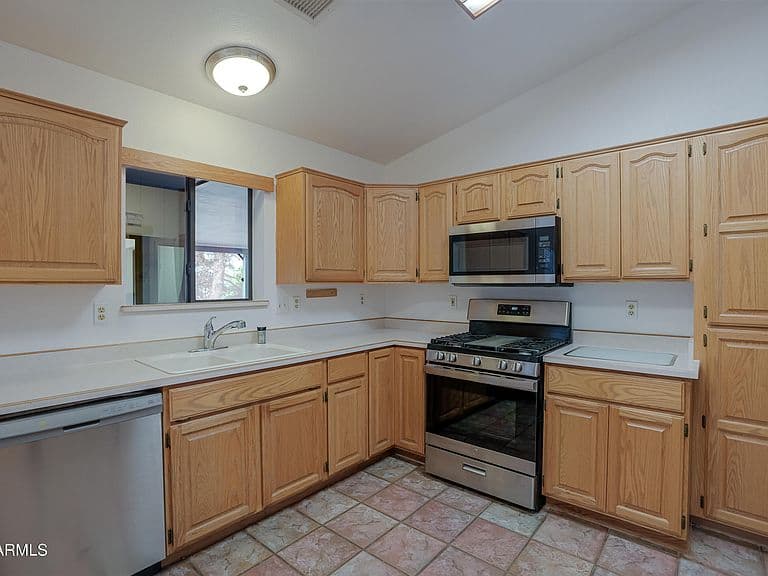 3349 N VALLEY VIEW Drive photo 2