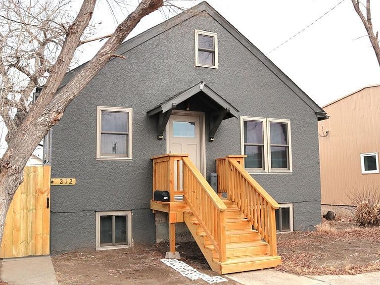 212 W Benham St photo 1