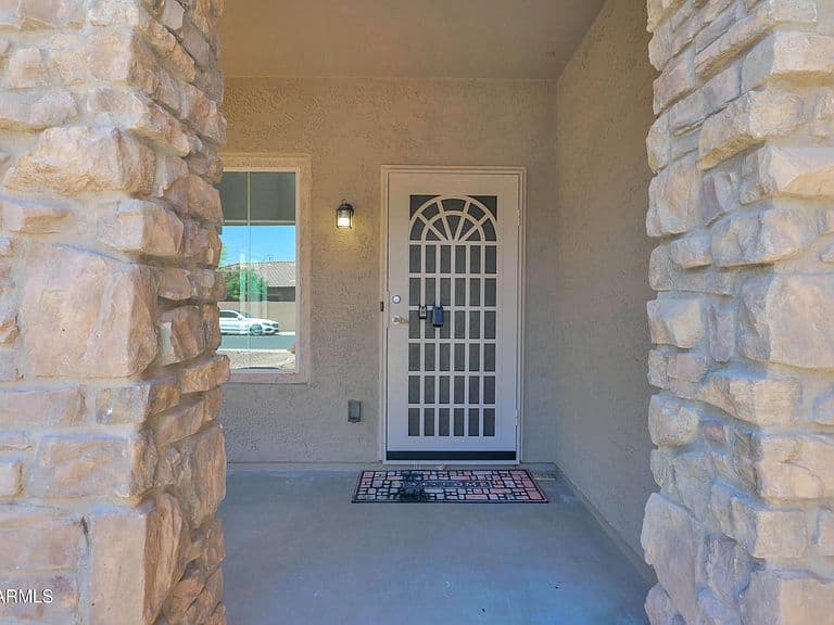 4902 S CARMINE -- photo 4
