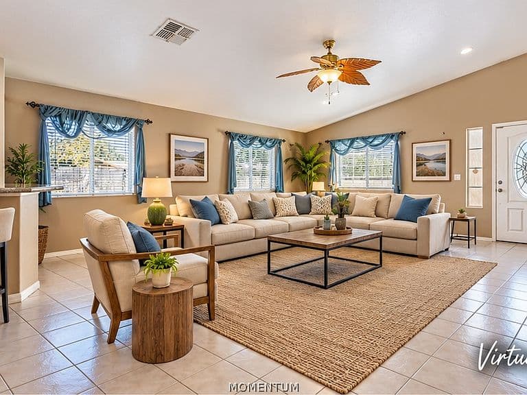2043 E Pescador Drive photo 4
