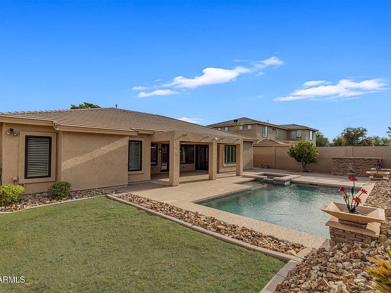 15128 W ELM Street photo 2
