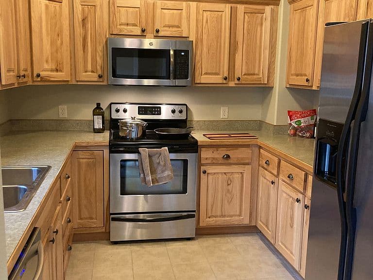 825 Crestmont Way Unit B photo 4