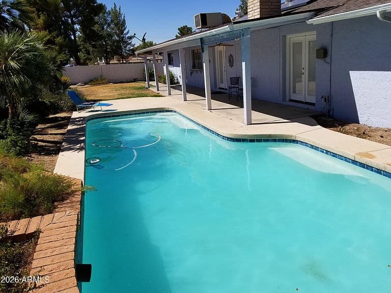 1525 E INDIGO Street photo 3