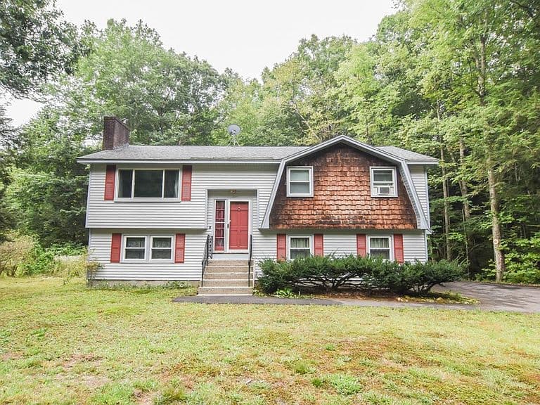 30 Davidson Avenue photo 1