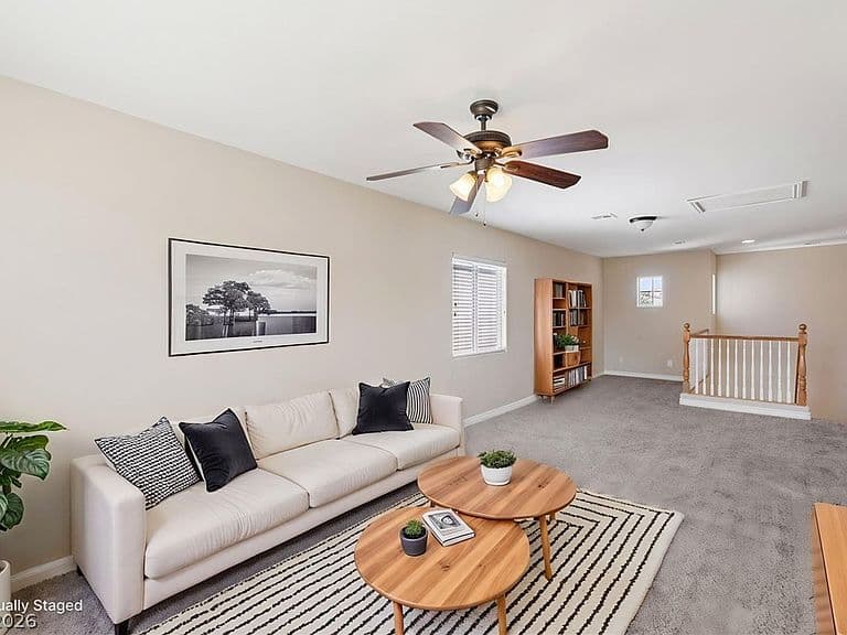 8723 Evan Lilas St photo 5