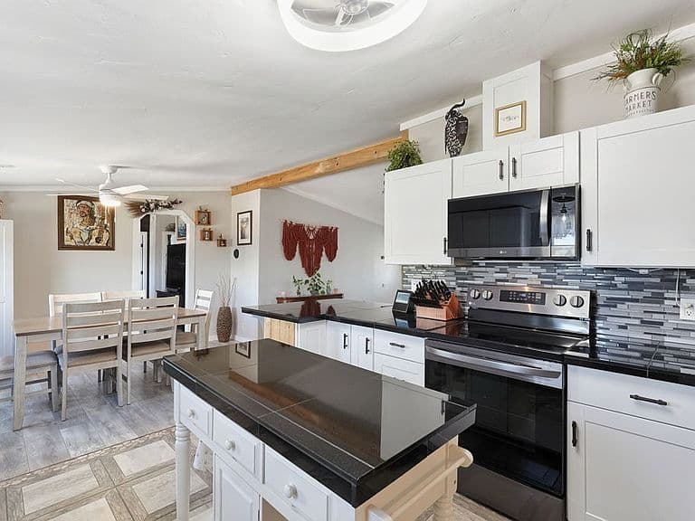 4445 E Camino Antigua photo 2