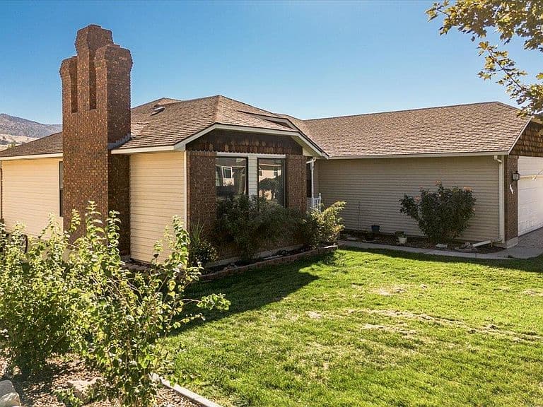 848 Bitterroot Dr photo 4