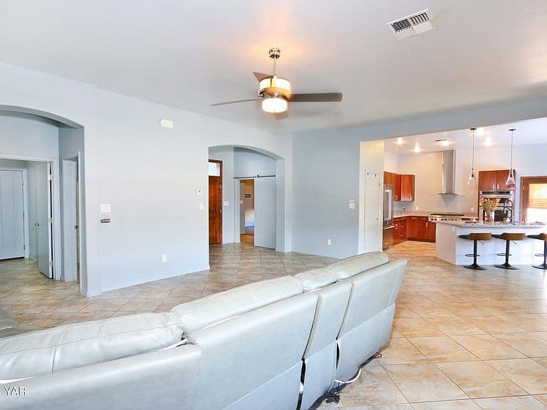 3715 S Bella Vista Dr photo 5
