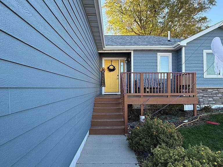 215 7th St NE photo 2
