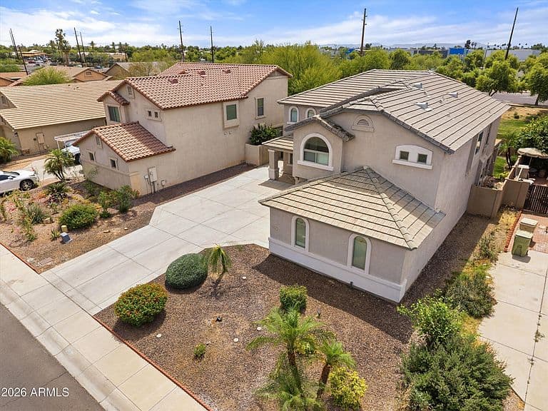 5661 W DESERT JEWEL Drive photo 4