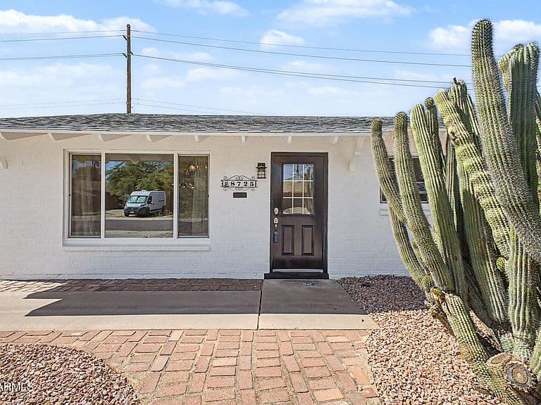 8725 E CORONADO Road photo 5