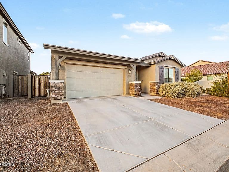 15108 W SHERMAN Street photo 4