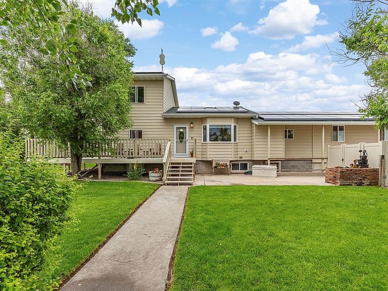 7925 Green Meadow Dr photo 2
