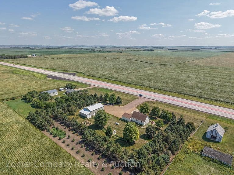 47542 Us Highway 18 photo 2
