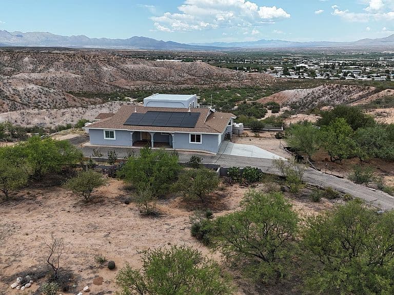 670 W Via Javalina photo 1