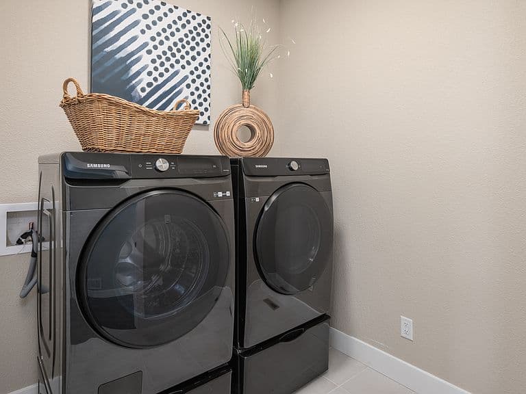 Mustang Plan, Whitney Ranch photo 2