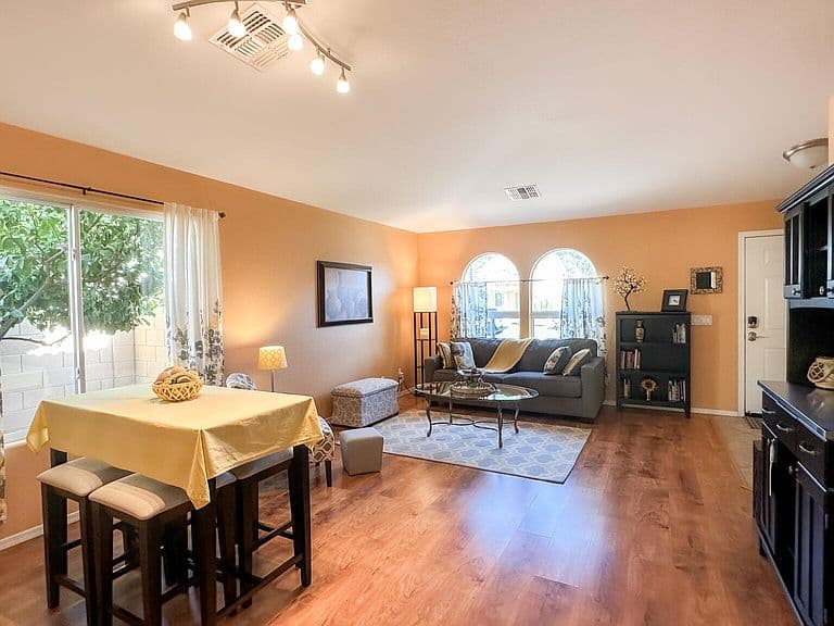 15156 W ADAMS Street photo 5