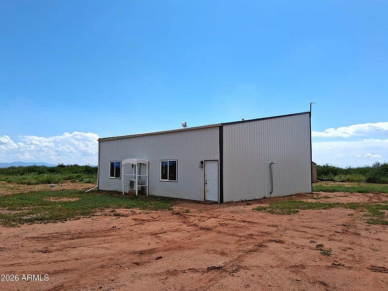 8899 N Roughrider Road photo 3