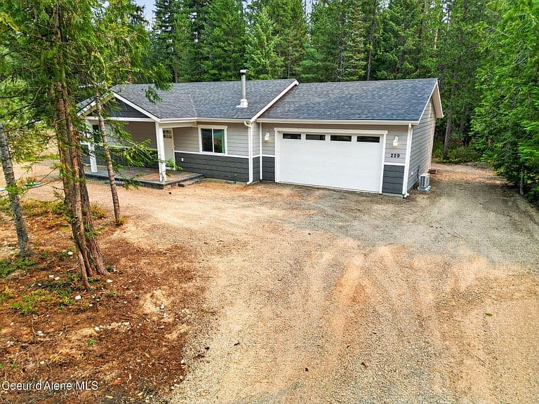 229 Tracy Ln photo 1
