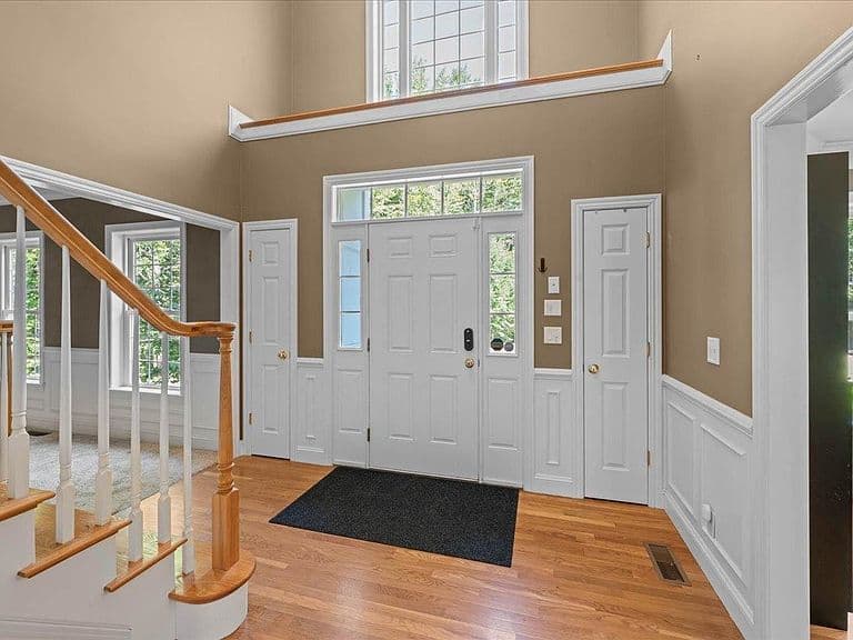 13 Daland Circle photo 4