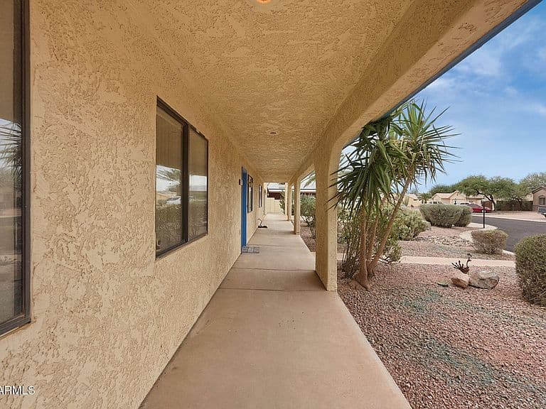 8211 W AUGUSTA Circle photo 5