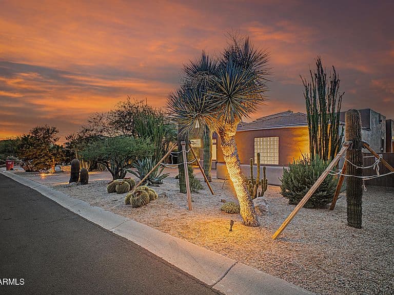 11156 E DALE Lane photo 5